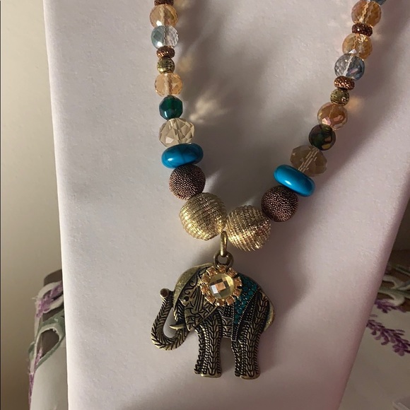 Handcrafted Rhinestone Elephant Crystal Set - Picture 5 of 8
